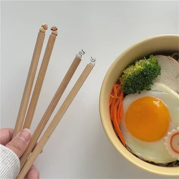 Бытовые мини-мультяшные палочки для еды 2023 Новые палочки для еды для щенков в японском стиле, креативные бытовые бамбуковые палочки для еды