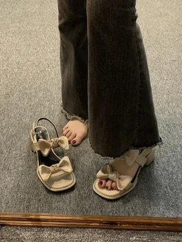 Женская обувь Сандалии 2023 Летняя Новая Мода Ретро Бант На Толстом Каблуке Туфли на среднем Каблуке